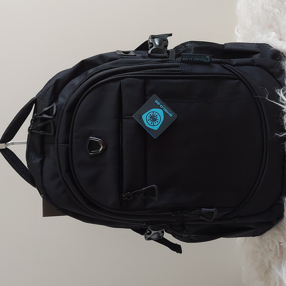 BLACK 19" BACKPACK 🎒 - Picture 8 of 8
